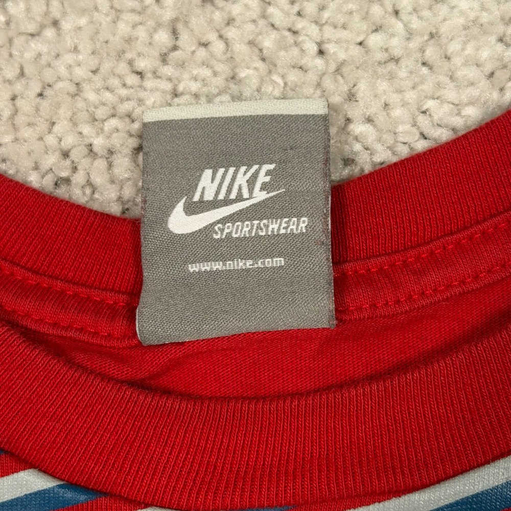 Nike Sportswear Red Blue‎ Striped Graphic T-Shirt XXL 349253-648 FA09 Mens - Picture 4 of 10